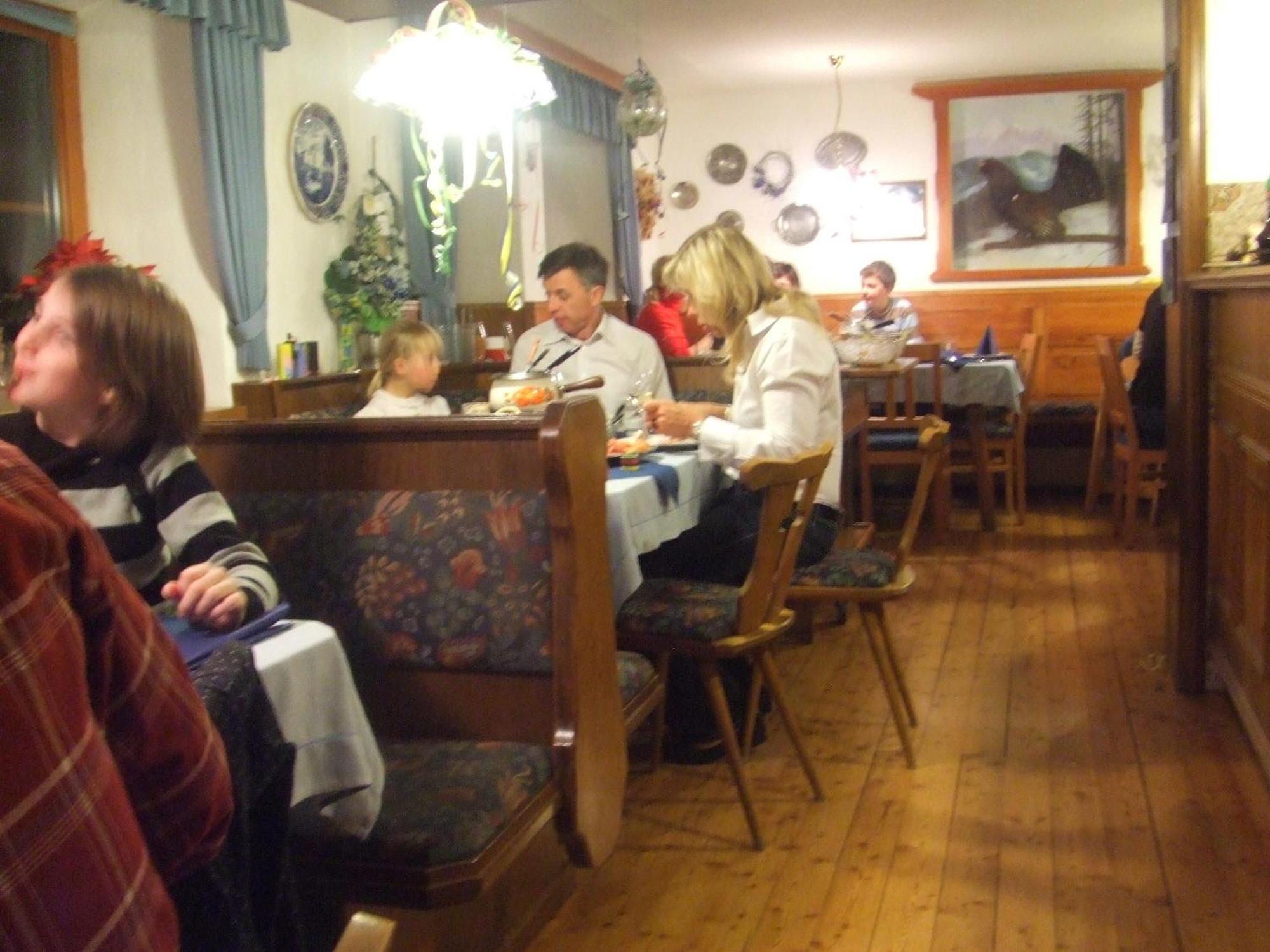 Sportbauernhof - Gasthaus Hochalmblick Krems in Kaernten Luaran gambar